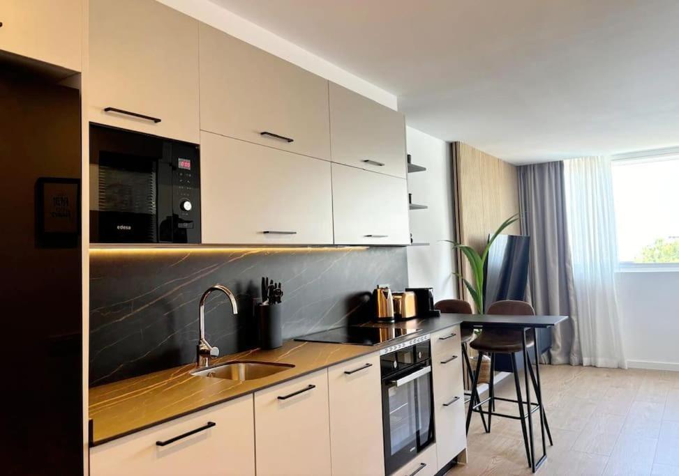 Calmo Marbella, Exclusivo, Centrico Y Con Piscina *